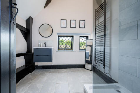 En-Suite to Bedro...