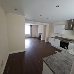 Kitchen and lounge