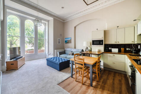 Living/Kitchen