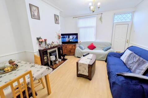 Bradford, BD4 - property photo