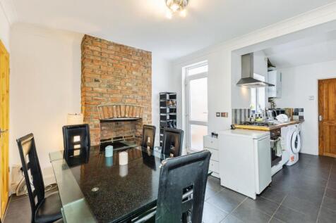 Dining Area/Kitchen