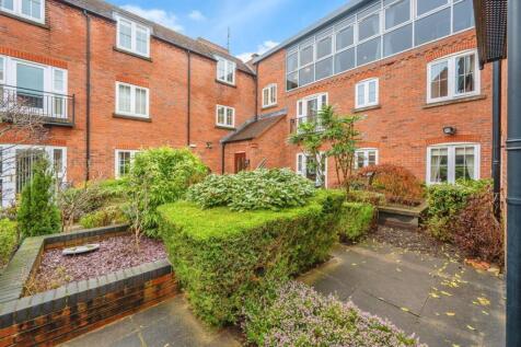 8minstercourt-22.jpg