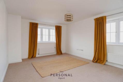Hayton Crescent, Tadworth photo 5