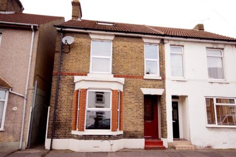 Spacious Three-Bedroom End-of-Terrace House in Si