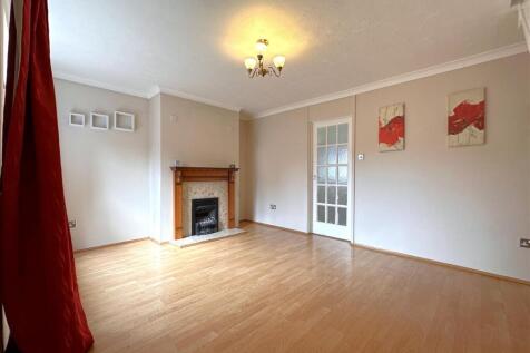 Living Room 813