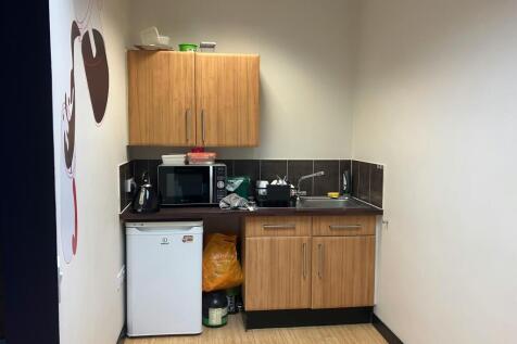 Office to rent Image 6