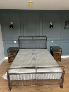 bed.jpg