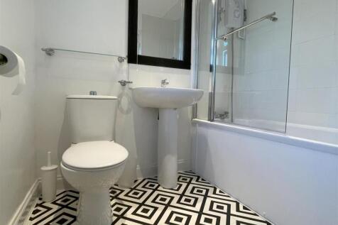 v Bathroom Land.jpg