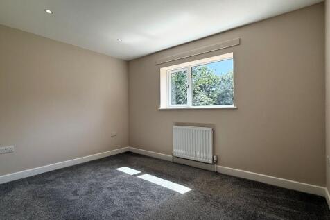 Longford Lane, Gloucester, GL2 photo 4