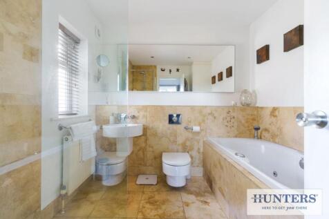 98335_62-Westgate-Guiseley  (17) - Copy_low.jpg