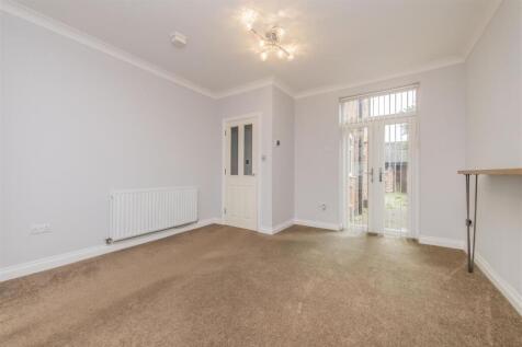 Wood Street, Kettering photo 4