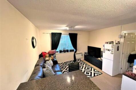 Colbourne Street, Swindon, SN1 2HB photo 3