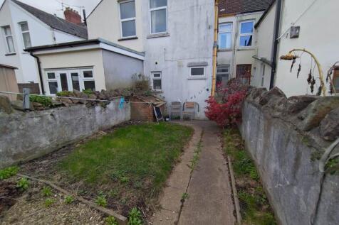 Rear garden (2)