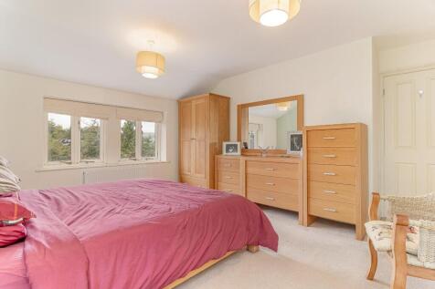 Master Bedroom - C.jpg