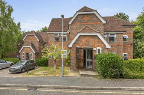 Glamis Court, Malmers Well Road-9.jpg