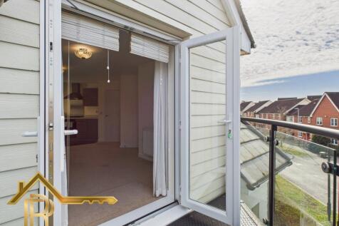 CAM03016G0-PR0031-STILL024