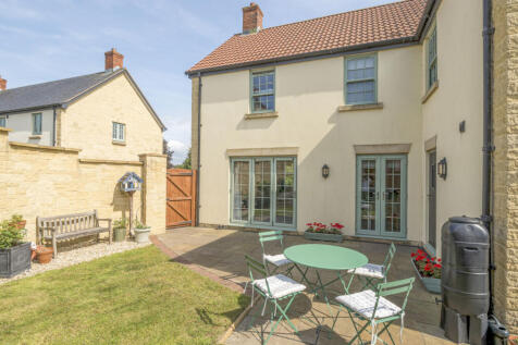 1311458-4-6851a70...