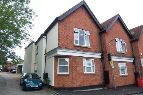 2 bedroom maisonette for sale