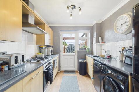 CAM02023G0-PR0170-STILL019