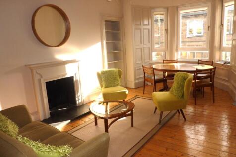 16 3F1 Comiston Gardens Lounge