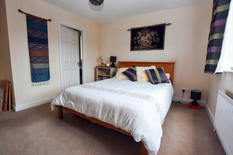 Principal Bedroom...