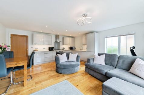 Redhill, RH1 - property photo