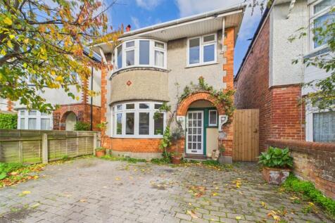 Bournemouth, BH6 - property photo