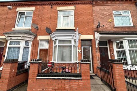 Three Bedroom Terraced House on Lancashire Street