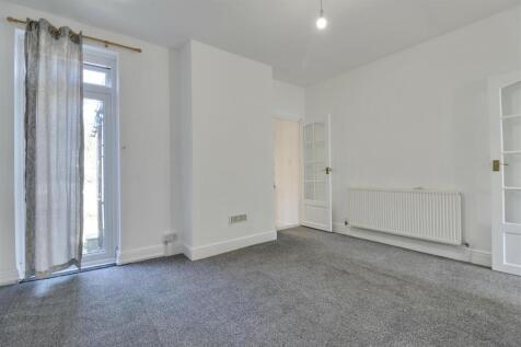 essex road dining room 3.jpg