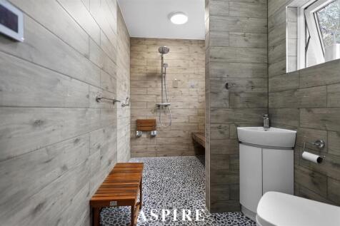Downstairs Shower Room 1.jpg