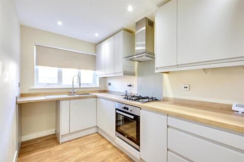 Kitchen_1.jpeg