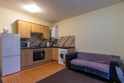 2-bed house on Richmond Road, Roath, £1,100/mo