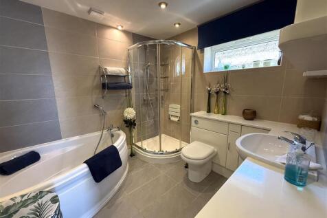 7 mayflower bath new.jpeg