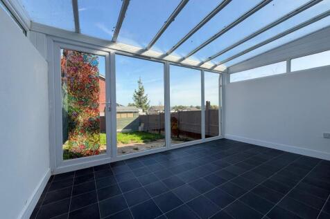 Green Lane, Rugeley, WS15 2AU photo 5