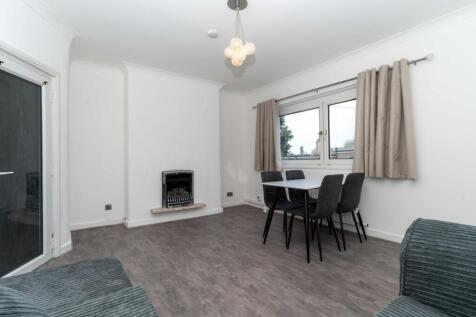 Waterfoot Avenue, Glasgow, G53 5BS photo 2