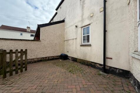 Rear Courtyard