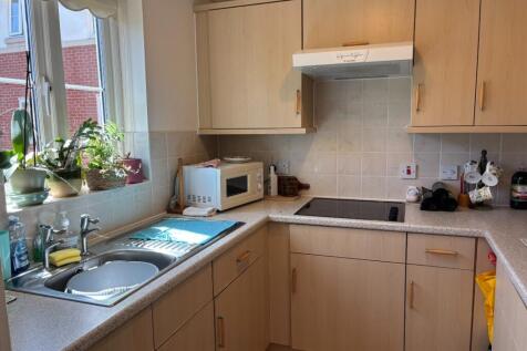 Magdalene Street, Glastonbury, Somerset, BA6 photo 4