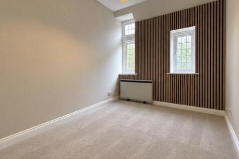 Blewitt Court, Oxford Road, Littlemore, Oxford, Oxfordshire photo 3