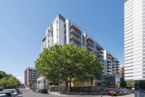 London, E8 - property photo