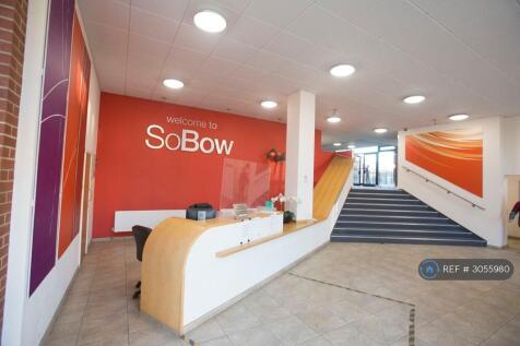 Concierge Desk &amp; Entrance