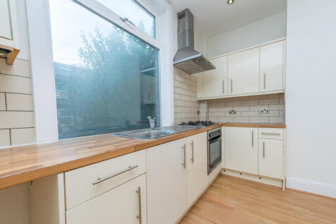 COBDEN GROVE LEEDS LS12 5PA photo 3