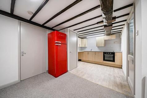 Basement flat kitchen