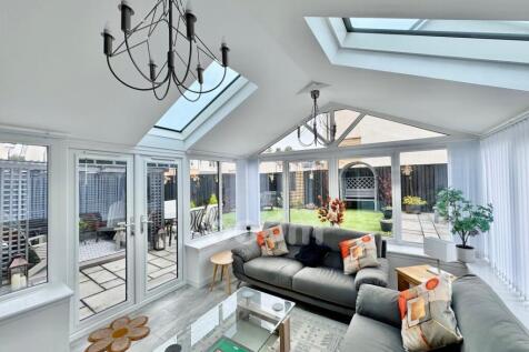 Colville Crescent, Glengarnock conservatory