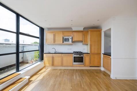 Reception/Kitchen