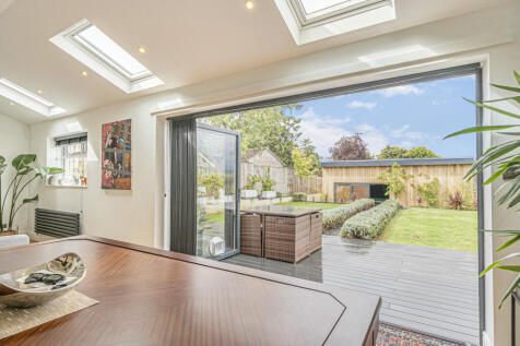 Byfold Doors/Terrace