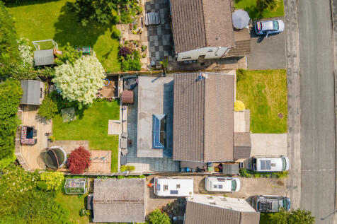 29 Paddock Way