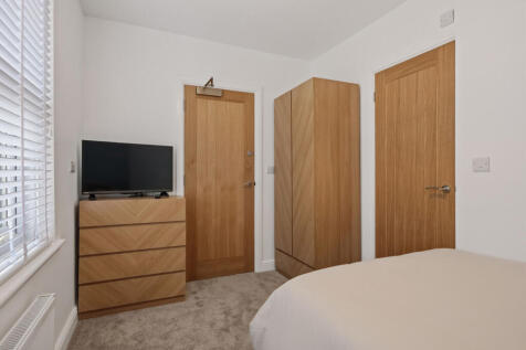 Garland Road, Poole, BH15 photo 5