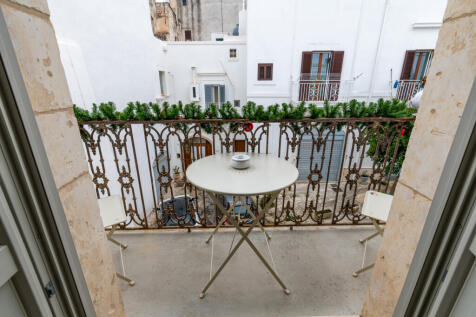 028_palazzo_luce_ostuni_raro_realty_1920.jpg
