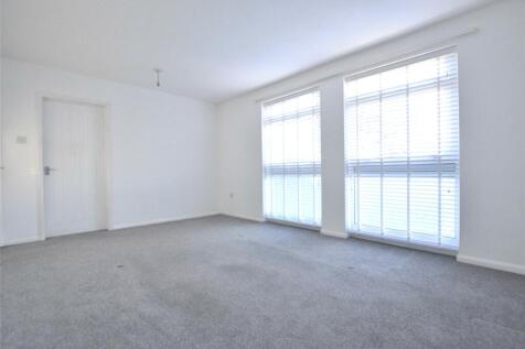 Barnwood Road, Gloucester, Gloucestershire, GL4 photo 3