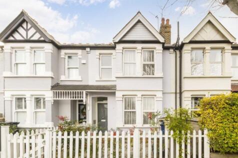 This spacious home has a reception room to the front and a modern, open plan kitchen and dining room leading onto the private garden. On the first floor are three double bedrooms and a family bathroom